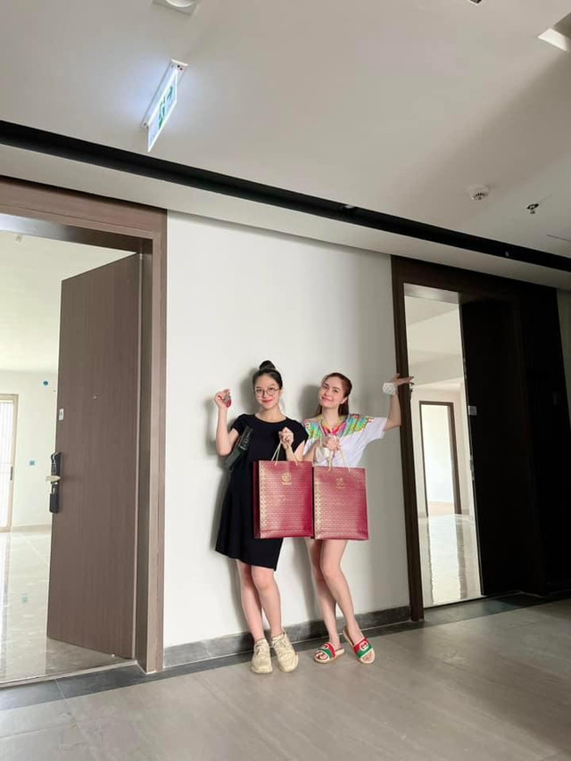 Vợ chồng Đoàn Di Băng tậu 2 căn hộ cao cấp, bán lại giá siêu sốc - Hình 3 Vo chong Doan Di Bang tau 2 can ho cao cap, ban lai gia sieu soc-Hinh-3