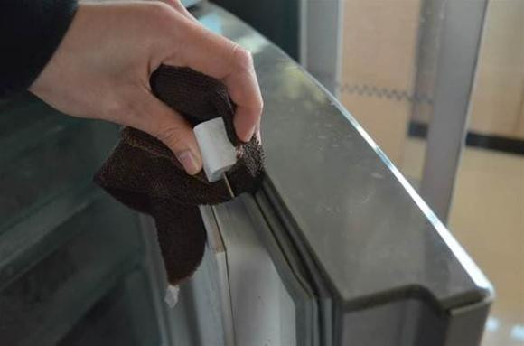 Đừng vứt đầu sạc đã qua sử dụng ở nhà: Nguyên nhân thế nào? - Hình 5 Dung vut dau sac da qua su dung o nha: Nguyen nhan the nao?-Hinh-5