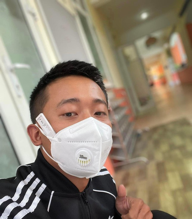 Quang Linh Vlogs nhận kết quả dương tính trong ngày cách ly cuối - Hình 2 Quang Linh Vlogs nhan ket qua duong tinh trong ngay cach ly cuoi-Hinh-2