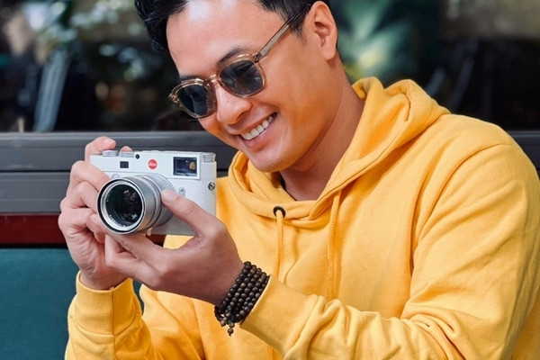 Ở nhà Hồng Đăng phục vụ vợ con không trừ việc nào O nha Hong Dang phuc vu vo con khong tru viec nao