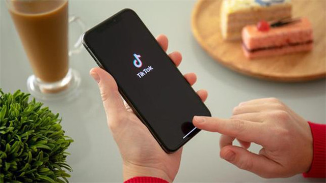 Vì sao tài khoản TikTok lại bị bóp tương tác? Xem ngay lý do và cách khắc phục Vi sao tai khoan TikTok lai bi bop tuong tac? Xem ngay ly do va cach khac phuc