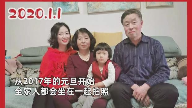 Cô gái khoe ảnh chụp Tết mỗi năm, kéo đến cuối lặng người - Hình 4 Co gai khoe anh chup Tet moi nam, keo den cuoi lang nguoi-Hinh-4