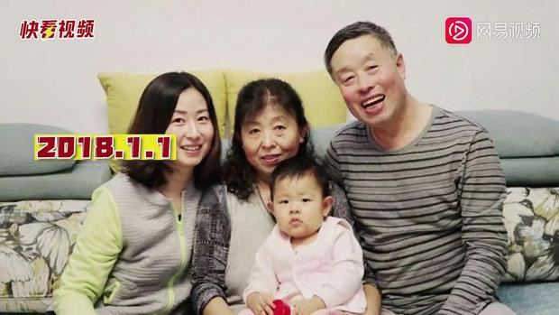 Cô gái khoe ảnh chụp Tết mỗi năm, kéo đến cuối lặng người - Hình 2 Co gai khoe anh chup Tet moi nam, keo den cuoi lang nguoi-Hinh-2