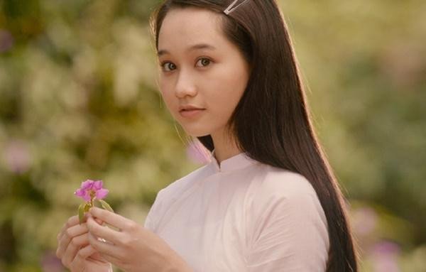 Ai đủ sức thay thế Việt Trinh ở bản điện ảnh "Người Đẹp Tây Đô"? - Hình 4 Ai du suc thay the Viet Trinh o ban dien anh