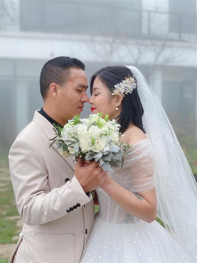 MC Hoàng Linh được chồng hai yêu chiều như bà hoàng - Hình 5 MC Hoang Linh duoc chong hai yeu chieu nhu ba hoang-Hinh-5