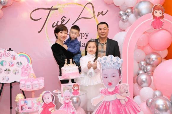 Lều Phương Anh từng chao đảo khi dính nghi vấn đóng phim 18+ - Hình 5 Leu Phuong Anh tung chao dao khi dinh nghi van dong phim 18+-Hinh-5