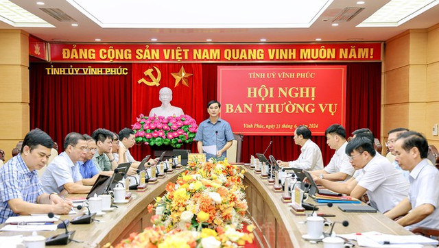 Vĩnh Phúc: Cho thôi chức một số giám đốc sở sau kỷ luật Vinh Phuc: Cho thoi chuc mot so giam doc so sau ky luat