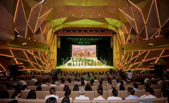 Không gian bên trong Nhà hát hiện đại nhất Việt Nam - Hình 14 Khong gian ben trong Nha hat hien dai nhat Viet Nam-Hinh-14