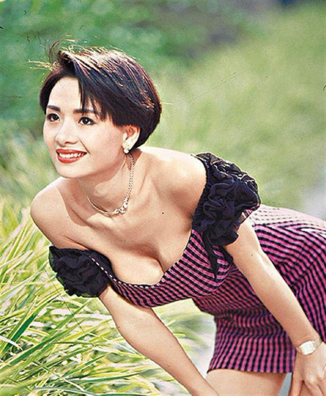 "Nữ hoàng cảnh nóng" từng được trả 24 tỷ đồng để lộ ngực trên phim - Hình 3 "Nữ hoàng cảnh nóng" từng được trả 24 tỷ đồng để lộ ngực trên phim ảnh 3