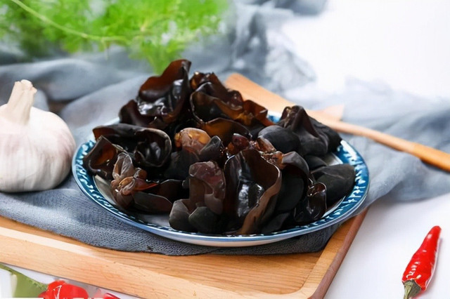 6 loại rau nhất định phải chần trước khi ăn - Hình 4 6 loai rau nhat dinh phai chan truoc khi an-Hinh-4