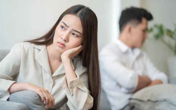 Bị tôi hối thúc chuyện cưới xin, bạn trai liền thay đổi tính nết Bi toi hoi thuc chuyen cuoi xin, ban trai lien thay doi tinh net