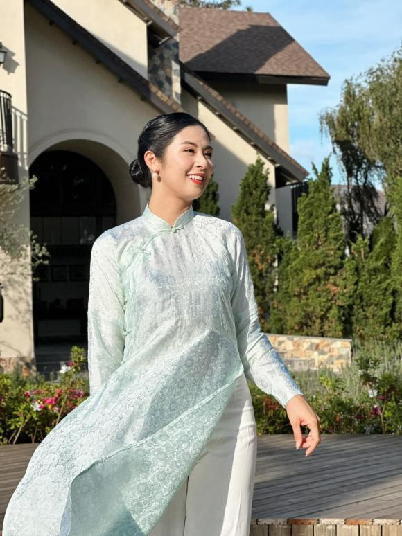 3 Hoa hậu Việt Nam ngày càng trắng nõn nà, thăng hạng nhan sắc - Hình 13 3 Hoa hau Viet Nam ngay cang trang non na, thang hang nhan sac-Hinh-13