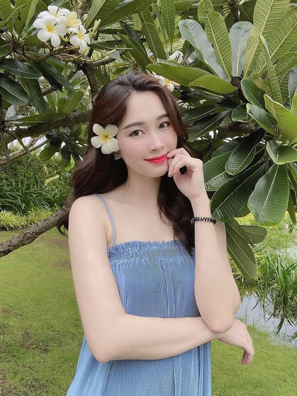 3 Hoa hậu Việt Nam ngày càng trắng nõn nà, thăng hạng nhan sắc - Hình 16 3 Hoa hau Viet Nam ngay cang trang non na, thang hang nhan sac-Hinh-16
