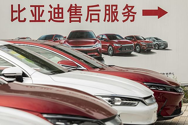 Lý do đằng sau việc tỷ phú Warren Buffett liên tục bán cổ phiếu BYD - Hình 2 Ly do dang sau viec ty phu Warren Buffett lien tuc ban co phieu BYD-Hinh-2