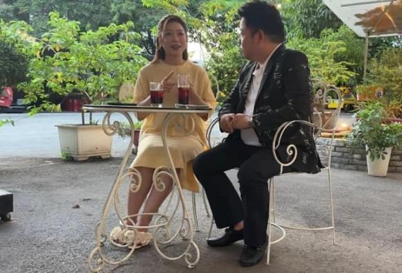Quang Lê tuyên bố gắn liền với Hà Thanh Xuân, nữ ca sĩ nói sao? - Hình 2 Quang Le tuyen bo gan lien voi Ha Thanh Xuan, nu ca si noi sao?-Hinh-2