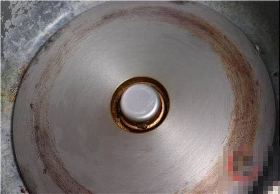 Mẹo làm sạch nồi cơm điện sau 1 phút, vi khuẩn không thể lây lan - Hình 5 Meo lam sach noi com dien sau 1 phut, vi khuan khong the lay lan-Hinh-5