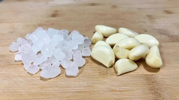 Xương cá mắc nghẹn cổ họng, nuốt cơm dấm là sai! - Hình 3 Xuong ca mac nghen co hong, nuot com dam la sai!-Hinh-3
