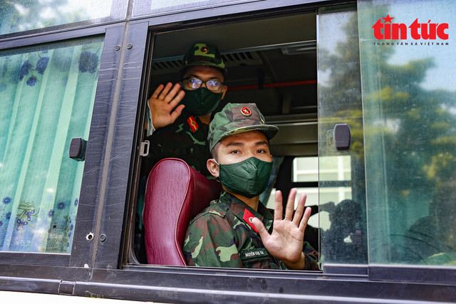 Hơn 300 cán bộ, học viên quân y vào các tỉnh phía Nam chống dịch - Hình 7 Hon 300 can bo, hoc vien quan y vao cac tinh phia Nam chong dich-Hinh-7