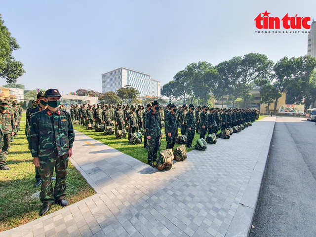 Hơn 300 cán bộ, học viên quân y vào các tỉnh phía Nam chống dịch - Hình 2 Hon 300 can bo, hoc vien quan y vao cac tinh phia Nam chong dich-Hinh-2