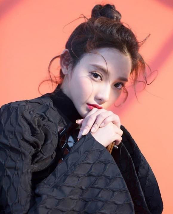 Lưu Diệc Phi và dàn mỹ nhân Cbiz sẽ ra sao khi không còn "chống lưng"? - Hình 10 Luu Diec Phi va dan my nhan Cbiz se ra sao khi khong con