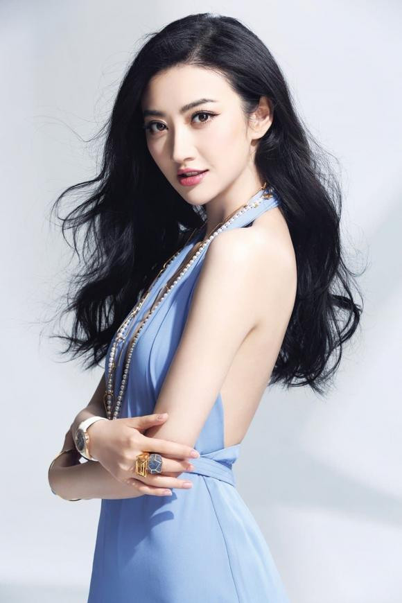 Lưu Diệc Phi và dàn mỹ nhân Cbiz sẽ ra sao khi không còn "chống lưng"? - Hình 12 Luu Diec Phi va dan my nhan Cbiz se ra sao khi khong con