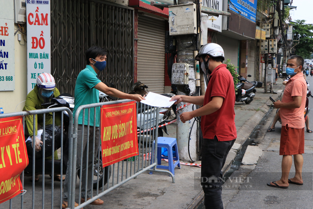 Hà Nội: Người dân xét nghiệm COVID-19 miễn phí nếu xuất hiện triệu chứng Ha Noi: Nguoi dan xet nghiem COVID-19 mien phi neu xuat hien trieu chung