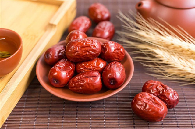 4 loại quả ăn vặt nào ngờ chữa bệnh hiệu quả chẳng kém gì thuốc - Hình 2 4 loai qua an vat nao ngo chua benh hieu qua chang kem gi thuoc-Hinh-2