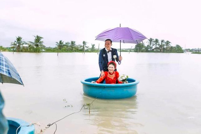 Đám cưới mùa dịch của người trẻ: Đính hôn qua Zoom - Hình 7 Dam cuoi mua dich cua nguoi tre: Dinh hon qua Zoom-Hinh-7