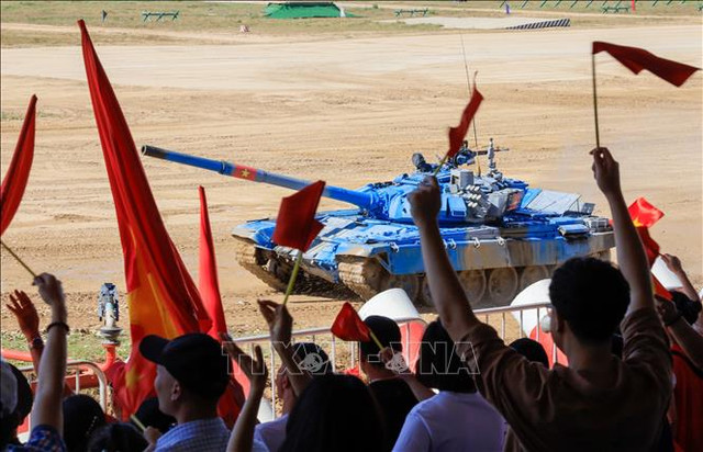 Army Games 2022: Trận bán kết Xe tăng hành tiến ấn tượng của Việt Nam - Hình 3 Army Games 2022: Tran ban ket Xe tang hanh tien an tuong cua Viet Nam-Hinh-3