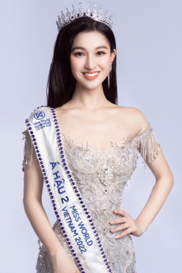 Hành trình 'dậy thì thành công' của Á hậu Phương Nhi Hanh trinh 'day thi thanh cong' cua A hau Phuong Nhi