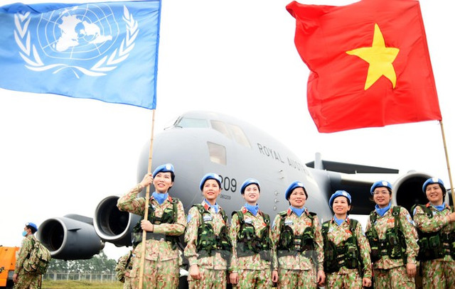 'Bóng hồng' 9x lên đường làm nhiệm vụ gìn giữ hoà bình - Hình 4 'Bong hong' 9x len duong lam nhiem vu gin giu hoa binh-Hinh-4