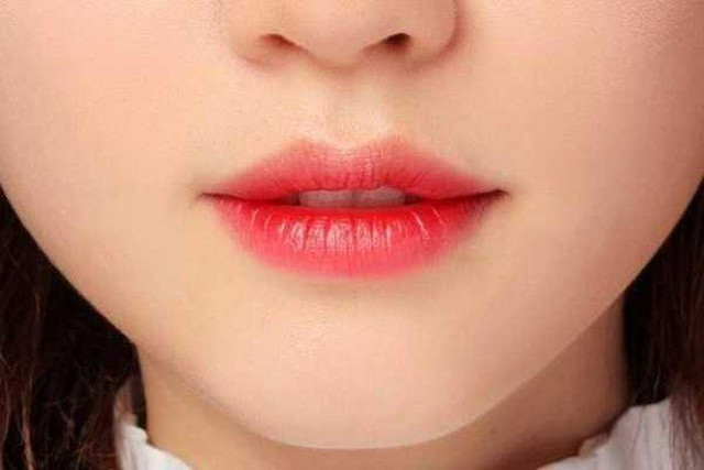 Phụ nữ có 4 bộ phận này càng nhỏ càng đào hoa vượng vận Phu nu co 4 bo phan nay cang nho cang dao hoa vuong van