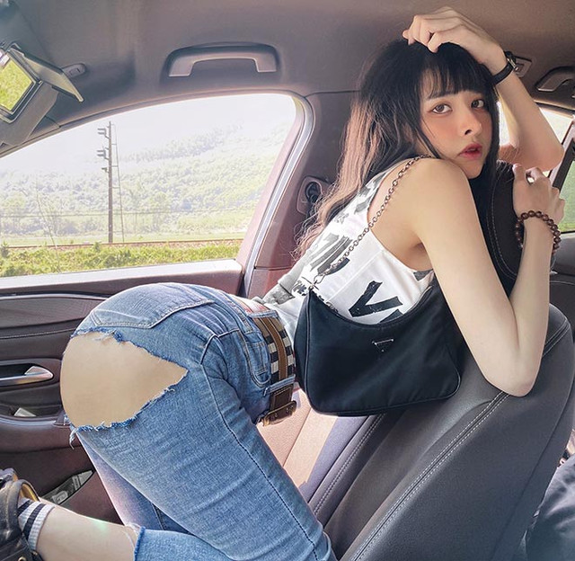 Hot gymer Nam Định mặc tôn đường cong vào bếp nấu ăn "gây sốt" - Hình 5 Hot gymer Nam Dinh mac ton duong cong vao bep nau an
