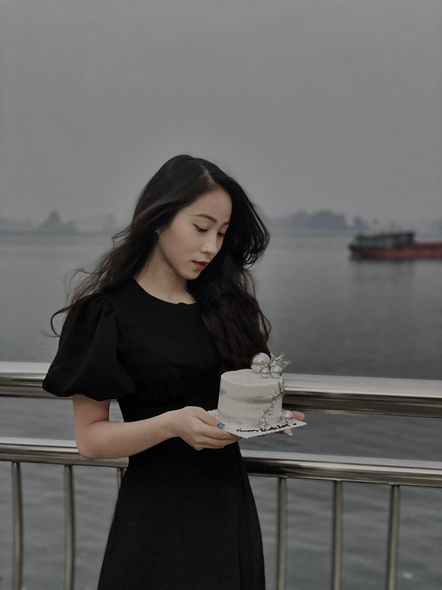 Sắc vóc nóng bỏng của đội trưởng U18 nữ Việt Nam - Hình 7 Sac voc nong bong cua doi truong U18 nu Viet Nam-Hinh-7