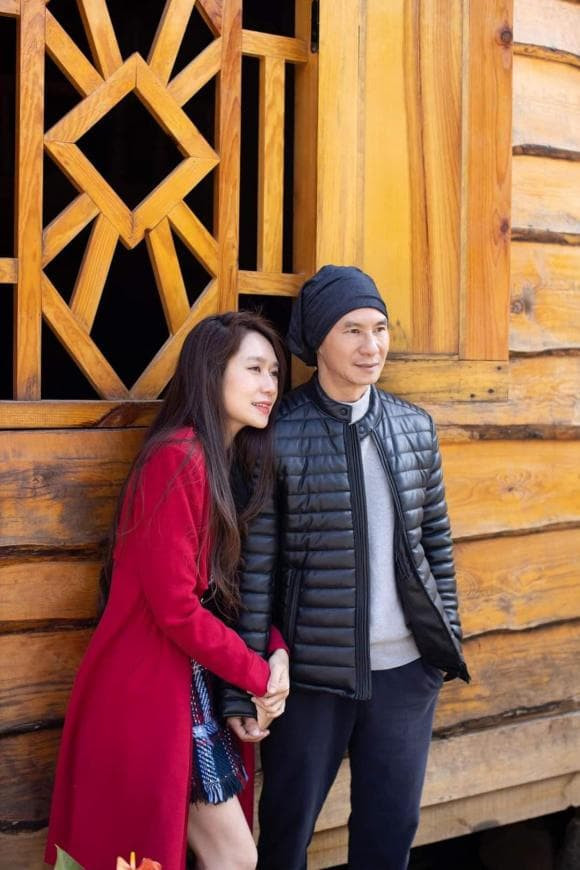 Về quê ăn giỗ, bà xã Lý Hải hết lời khen ngợi các chị bên nhà chồng - Hình 5 Ve que an gio, ba xa Ly Hai het loi khen ngoi cac chi ben nha chong-Hinh-5