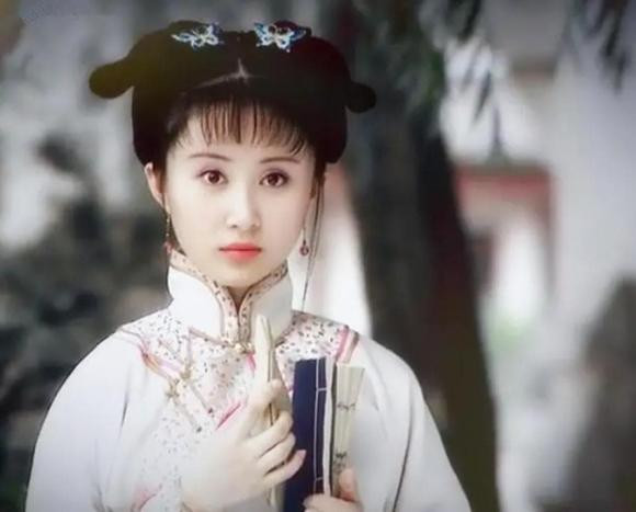Vị cung nữ không bao giờ tắm nhưng được Hoàng đế Khang Hy kính nể Vi cung nu khong bao gio tam nhung duoc Hoang de Khang Hy kinh ne