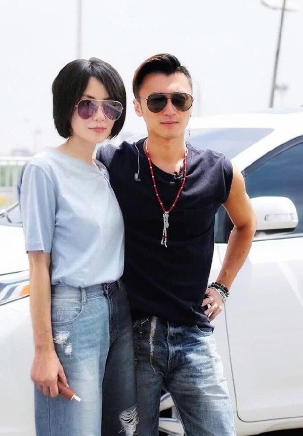 Tạ Đình Phong hai lần rơi nước mắt vì Vương Phi - Hình 2 Ta Dinh Phong hai lan roi nuoc mat vi Vuong Phi-Hinh-2