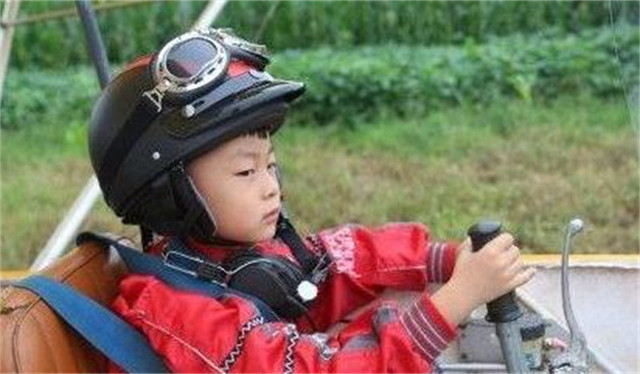 Cậu bé chạy bộ giữa thời tiết -13 độ năm 2012 giờ ra sao? - Hình 5 Cau be chay bo giua thoi tiet -13 do nam 2012 gio ra sao?-Hinh-5