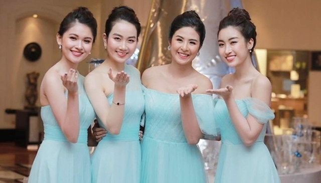 Khách mời diện váy xẻ đùi đi đám cưới, không nhận ra đâu là cô dâu - Hình 17 Khach moi dien vay xe dui di dam cuoi, khong nhan ra dau la co dau-Hinh-17