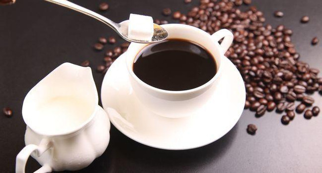Sai lầm kinh điển khi uống cà phê kết hợp 5 thứ có hại - Hình 3 Sai lam kinh dien khi uong ca phe ket hop 5 thu co hai-Hinh-3