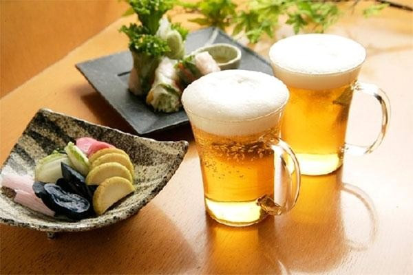 Khi uống bia, rượu tuyệt đối tránh xa các món nhắm 'kịch độc' này - Hình 2 Khi uong bia, ruou tuyet doi tranh xa cac mon nham 'kich doc' nay-Hinh-2