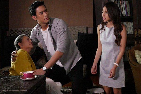 Em dâu ngang ngược đưa con đến cửa nhà la lối hống hách Em dau ngang nguoc dua con den cua nha la loi hong hach