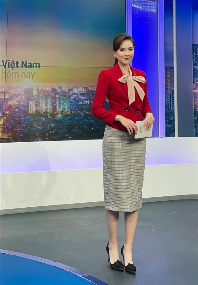MC Mai Ngọc tặng quà khủng cho mẹ dịp sinh nhật - Hình 3 MC Mai Ngoc tang qua khung cho me dip sinh nhat-Hinh-3