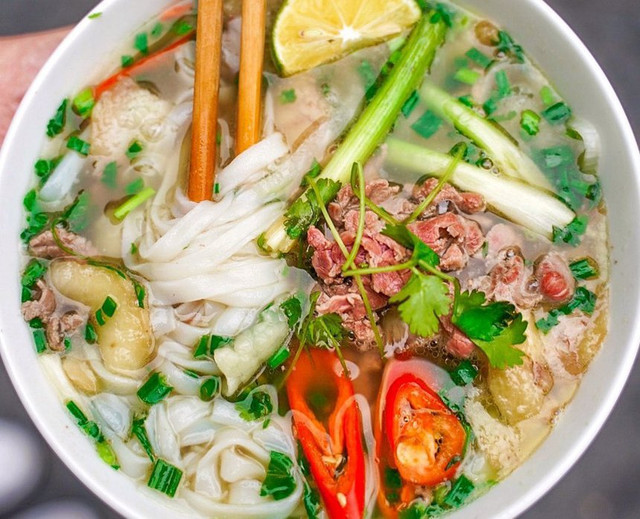 Năm quán phở ngon, giá dưới 90.000 đồng tại Hà Nội - Hình 2 Nam quan pho ngon, gia duoi 90.000 dong tai Ha Noi-Hinh-2