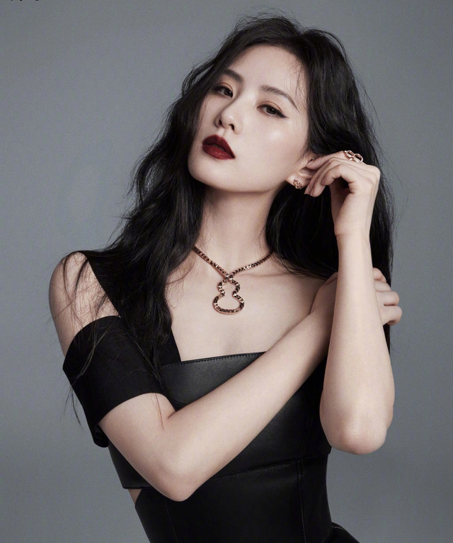 Thị phi bủa vây Dương Mịch, Lưu Diệc Phi - Hình 6 Thi phi bua vay Duong Mich, Luu Diec Phi-Hinh-6
