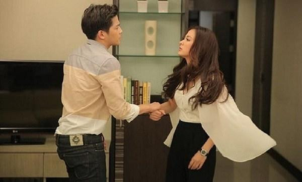 Chồng cũ gõ cửa xin ngủ nhờ, 3h sáng tôi hoảng loạn lao ra khỏi nhà Chong cu go cua xin ngu nho, 3h sang toi hoang loan lao ra khoi nha