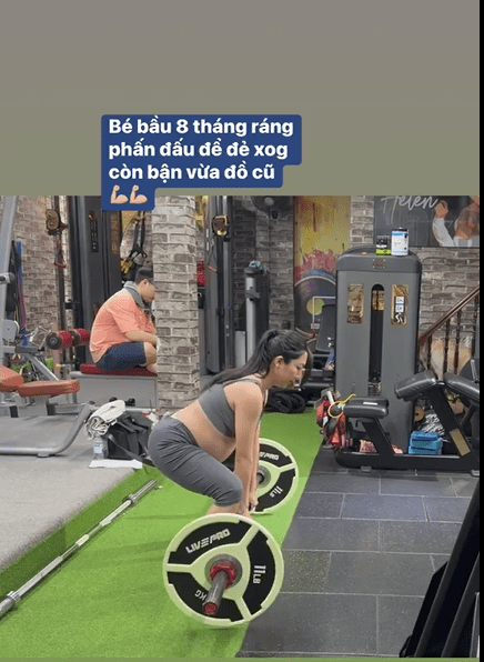 Em gái Trấn Thành khoe bụng bầu khệ nệ nâng tạ cực đỉnh - Hình 3 Em gai Tran Thanh khoe bung bau khe ne nang ta cuc dinh-Hinh-3