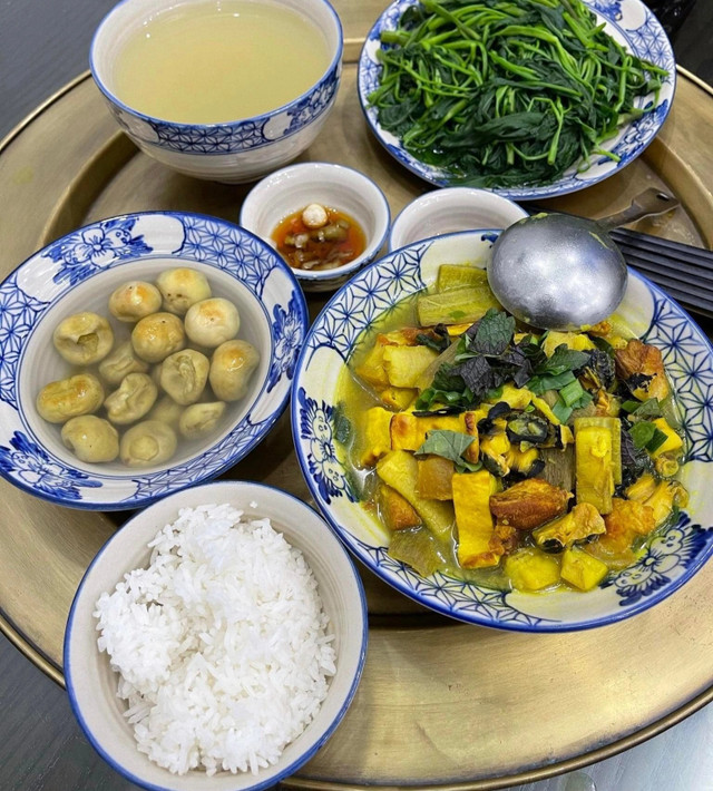 Mâm cơm nhà 150.000 đồng đủ chất của gia đình 4 người - Hình 5 Mam com nha 150.000 dong du chat cua gia dinh 4 nguoi-Hinh-5