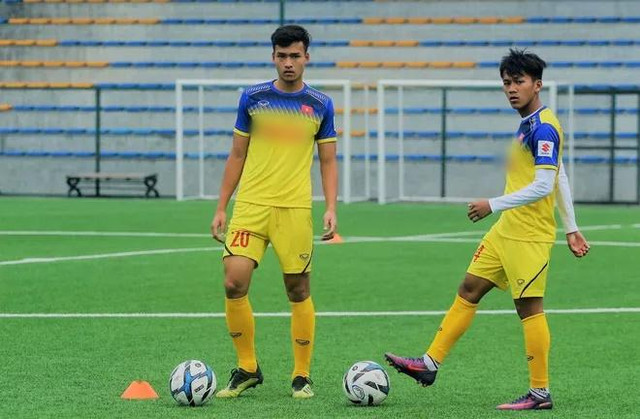Đội trưởng U23 Bùi Hoàng Việt Anh: Chàng trai sợ nước mắt của mẹ Doi truong U23 Bui Hoang Viet Anh: Chang trai so nuoc mat cua me