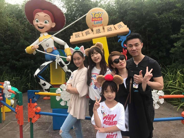 Bi kịch sau cuộc hôn nhân 'kiều nữ, đại gia' của em gái Từ Hy Viên - Hình 5 Bi kich sau cuoc hon nhan 'kieu nu, dai gia' cua em gai Tu Hy Vien-Hinh-5